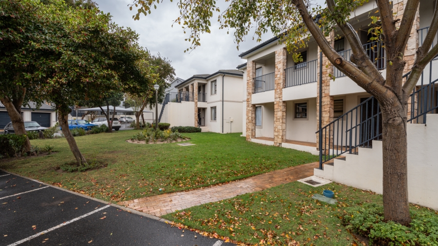 2 Bedroom Property for Sale in Burgundy Estate Western Cape